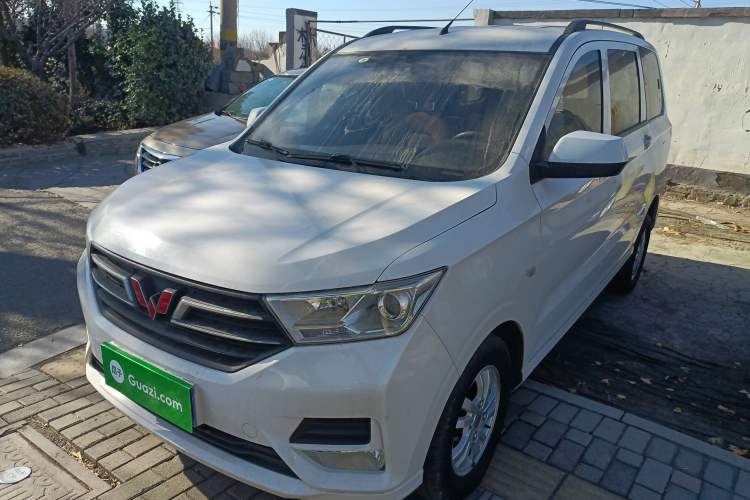 Used Wuling Hongguang 2019 1.5L S Standard Version China VI LAR