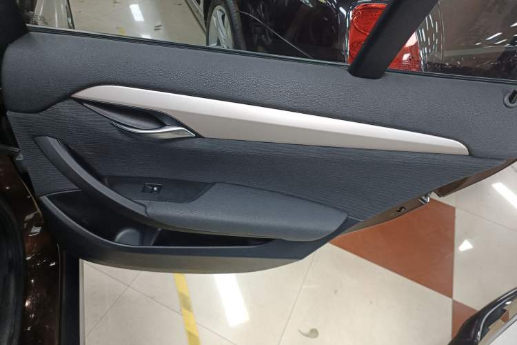 Used BMW X1 2014 sDrive18i Fashion Model
