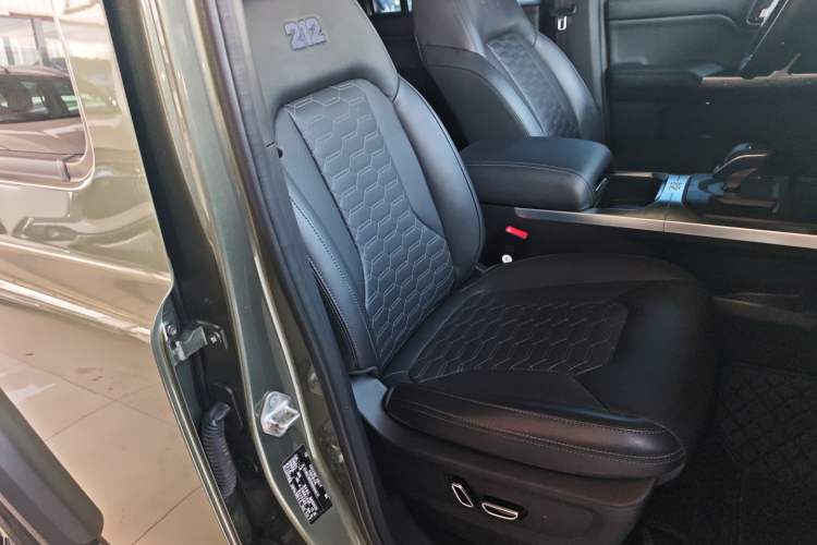 Used 212 T01 2024 2.0T Mechanic