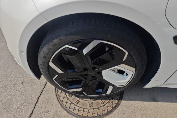 Used Zeekr 001 2021 Ultra-Long Range Dual-Motor YOU Version