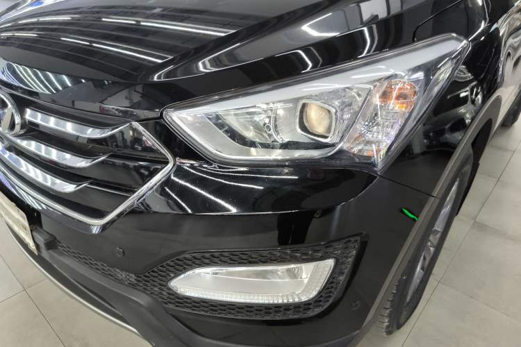 Used Hyundai Santa Fe 2013 2.4L Automatic 4x4 Comfort Edition
