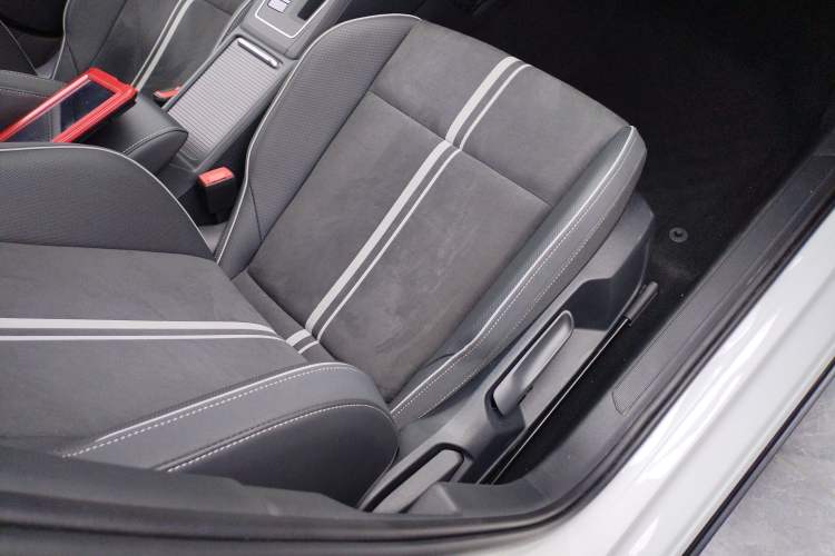 Used Volkswagen Golf 2021 280TSI DSG R-Line
