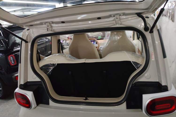 Used Wuling Hongguang MINIEV 2024 3rd Generation 215km Youth Edition
