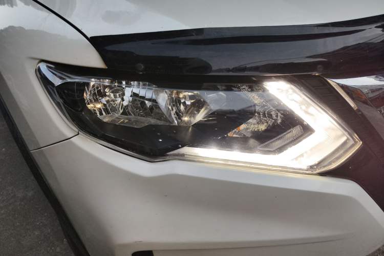 Used Nissan X-Trail 2020 2.0L XL ITS 3-Row CVT 2WD SmartConnect 7-Seater Comfort Edition