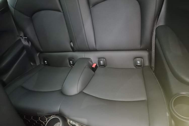 Used  MINI 2023 1.5T COOPER Artist