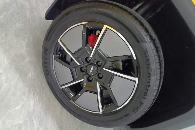 Used  Titanium 3 2025 501KM All-Wheel Drive Intelligent Driving Ultra Version
