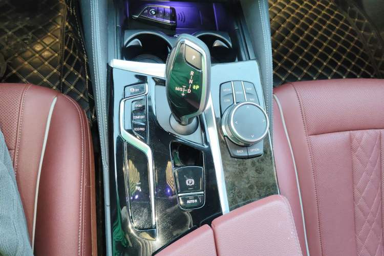 Used BMW 5 Series 2022 Restyled 525Li M Sport Package