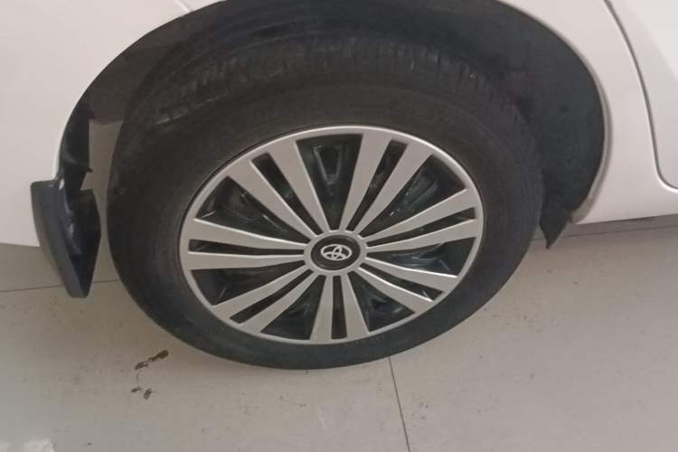 Used Toyota YARiS L 2016 Revised 1.5E CVT Charming Edition