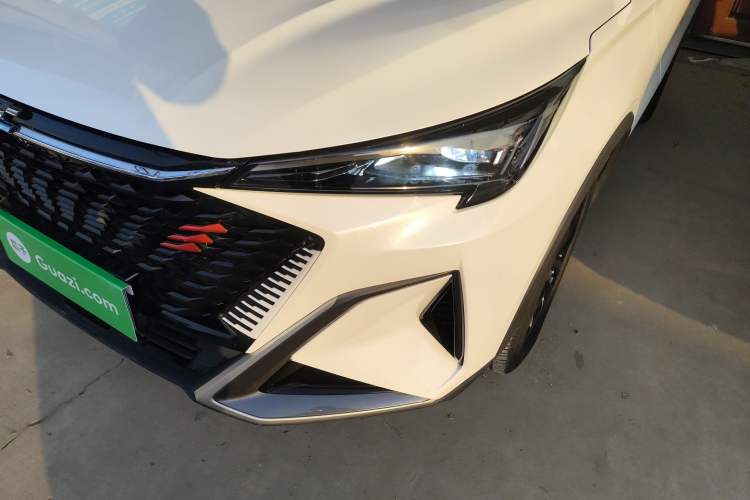 Used Oshan X5 PLUS 2023 Revised Version 1.5T DCT Navigation Edition
