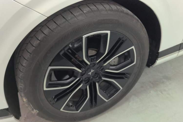 Used XPeng G9 2025 625 Long-Range Max
