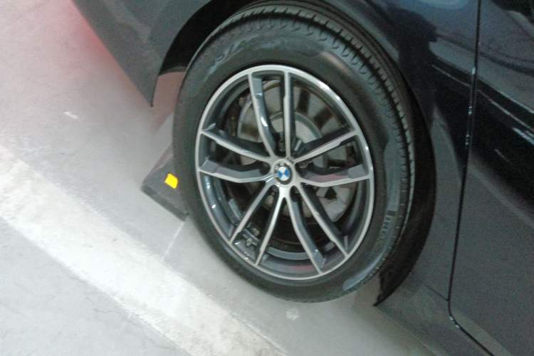 Used BMW 5 Series New Energy 2021 Restyled 535Le Pioneer Edition M Sport Package
