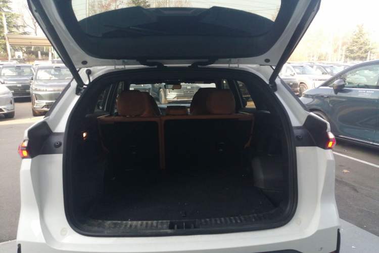 Used Geely Galaxy L7 2025 EM-i 115km Exploration+ Edition