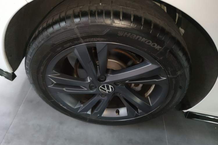 Used Volkswagen Golf 2023 Facelift 280TSI DSG R-Line Lite
