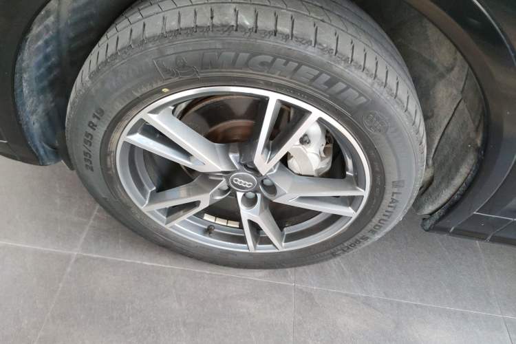 Used Audi Q5L 2020 Updated 40 TFSI Prestige Fashion Edition
