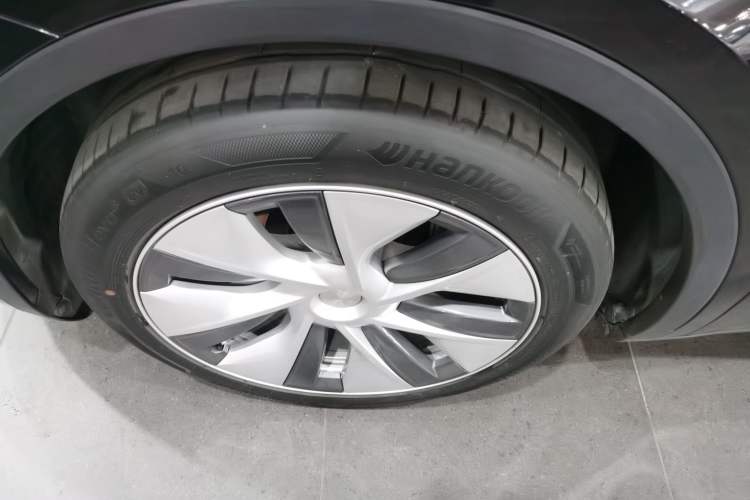 Used Tesla Model Y 2022 Rear-Wheel-Drive Version
