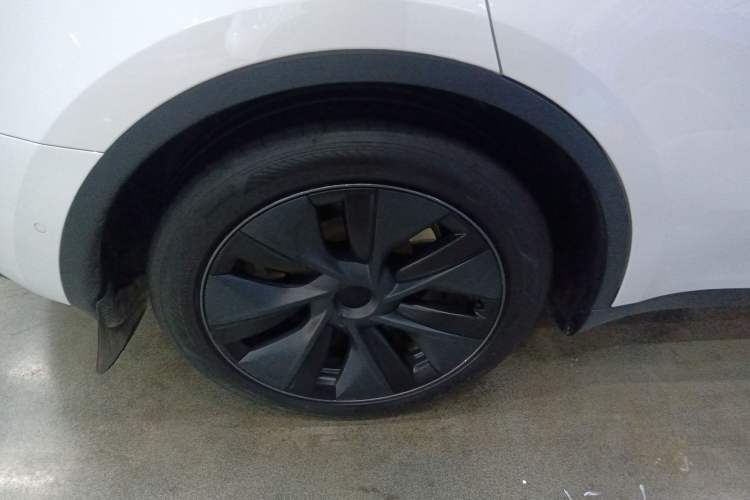 Used Tesla Model Y 2023 Rear-Wheel-Drive Version