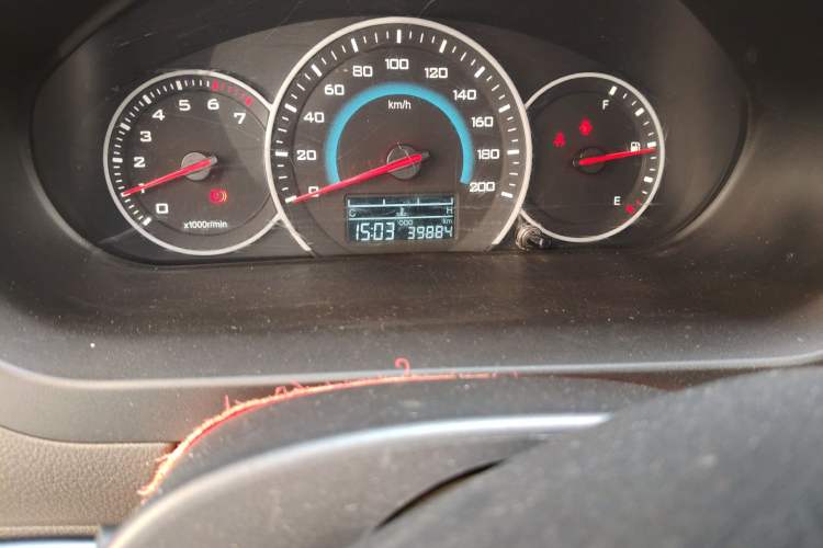 Used Wuling Rongguang V 2015 1.2L Standard Version