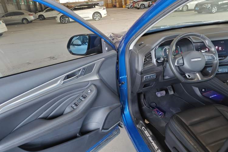 Used Haval F7 2019 2.0T Two-Wheel-Drive i-Van China VI Standard
