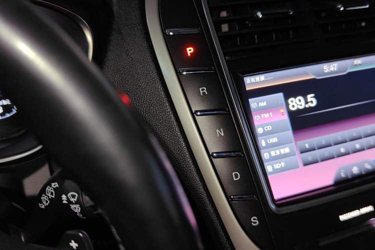 Used Lincoln MKX 2015 2.0T Four-Wheel Drive Luxury Edition