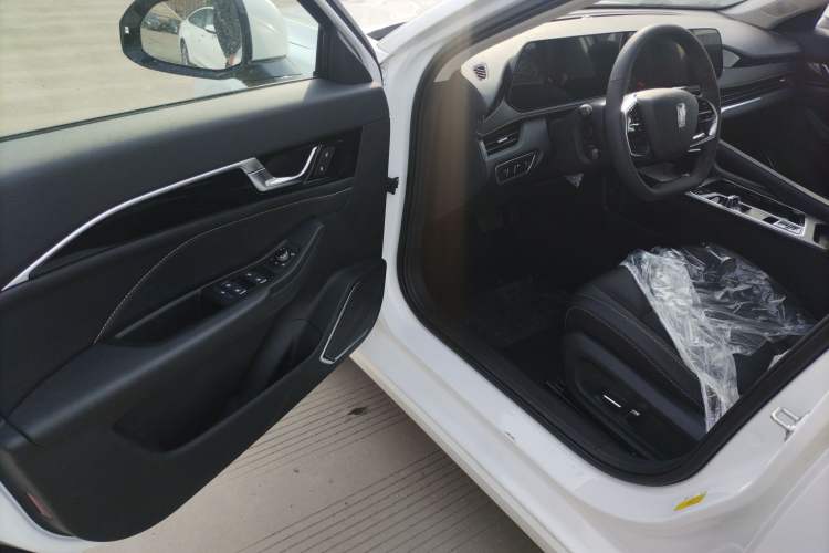 Used Bestune B70 2025 Dragon Edition 1.5T Enjoyment Model
