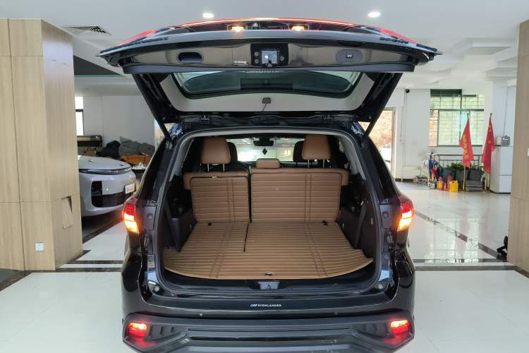 Used Toyota Highlander 2021 2.0T Four-Wheel Drive Knight Edition 7 Seats
