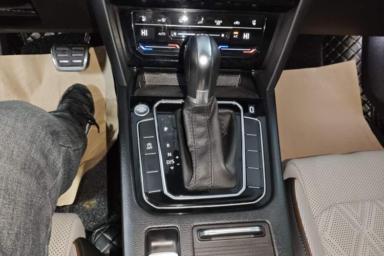 Used Volkswagen Magotan 2023 2 Million Units Limited-Edition 380TSI DSG Flagship Version