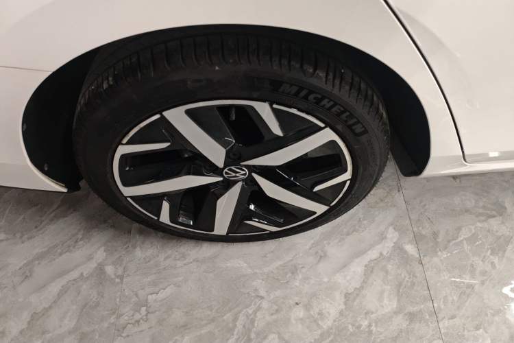 Used Volkswagen Lamando 2023 Lavida L 280TSI DSG Cool & Spicy Edition
