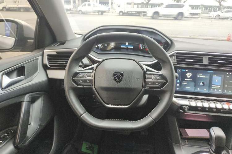 Used Peugeot 408 2022 1.6T Light-Chasing Edition
