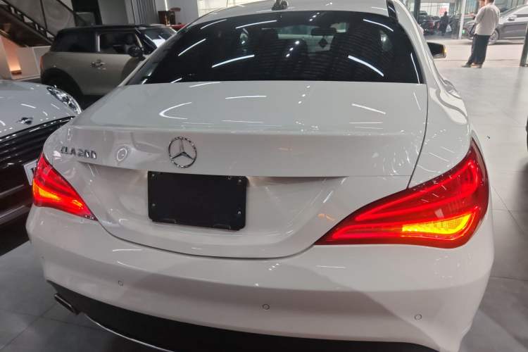 Used Mercedes-Benz CLA 2015 CLA 200

