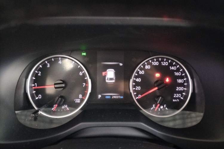 Used Toyota Wildlander 2022 Updated Version 2.0L CVT Two-Wheel Drive Leading Edition
