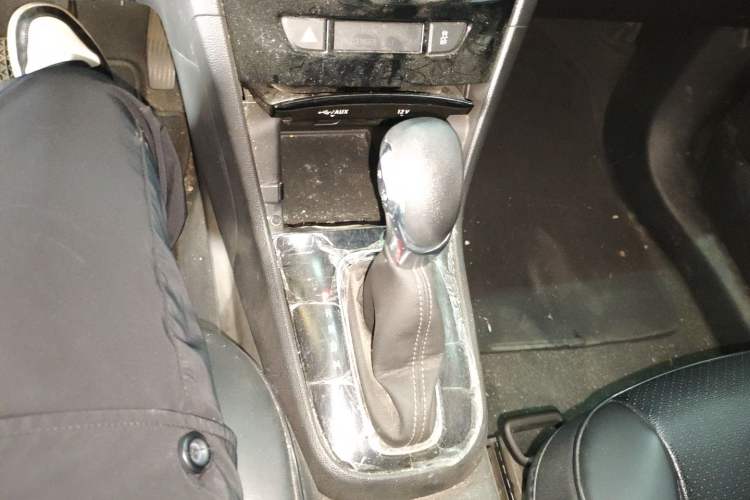 Used Buick Encore 2016 18T Automatic Two-Wheel Drive Urban Fashion Model
