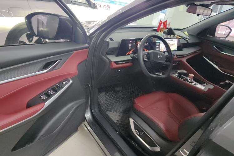 Used Changan CS75 PLUS 2022 2nd Generation 1.5T Automatic Prestige Version
