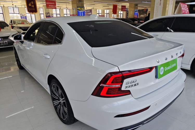 Used Volvo S60 2022 B4 Zhiyuan Luxury Edition
