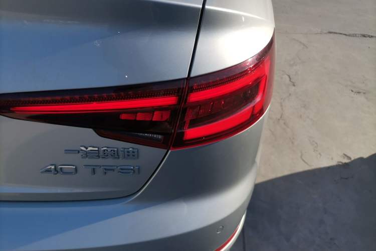 Used Audi A4L 2019 40 TFSI Fashion Edition China VI Emission Standard
