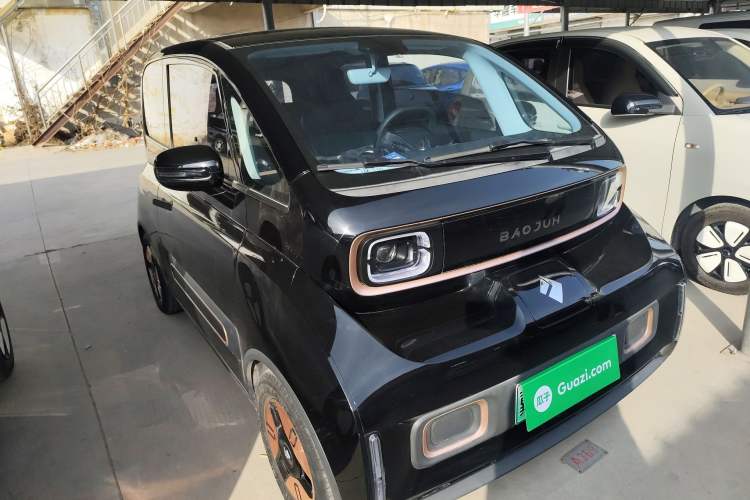 Used Baojun KiWi EV 2022 Artist Lite Edition Lithium Iron Phosphate
