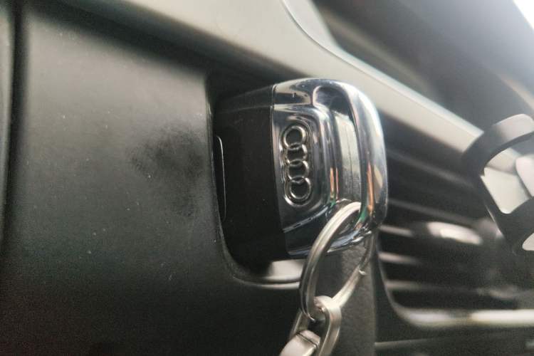 Used Audi A4L 2015 35 TFSI Automatic Standard Model
