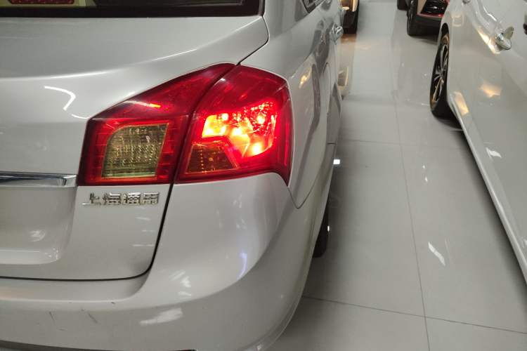 Used Buick Excelle 2015 1.5L Automatic Classic Model
