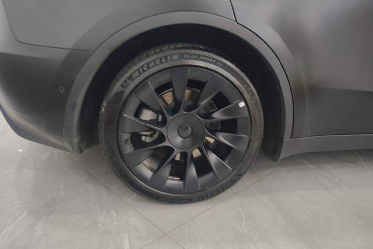 Used Tesla Model Y 2021 Standard Range Rear-Wheel Drive Version