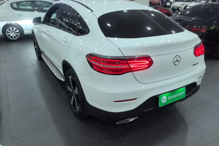 Used Mercedes-Benz GLC Coupe 2018 GLC 200 4MATIC Coupe SUV

