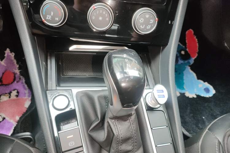 Used Volkswagen Sagitar 2021 200TSI DSG Excellence Edition
