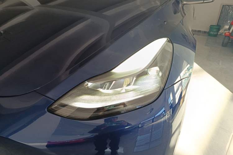 Used Tesla Model Y 2022 Long-Range All-Wheel-Drive Version
