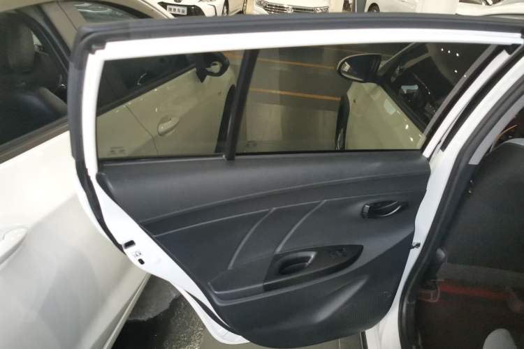 Used Toyota YARiS L 2022 X-Trail 1.5L CVT Leading PLUS Edition
