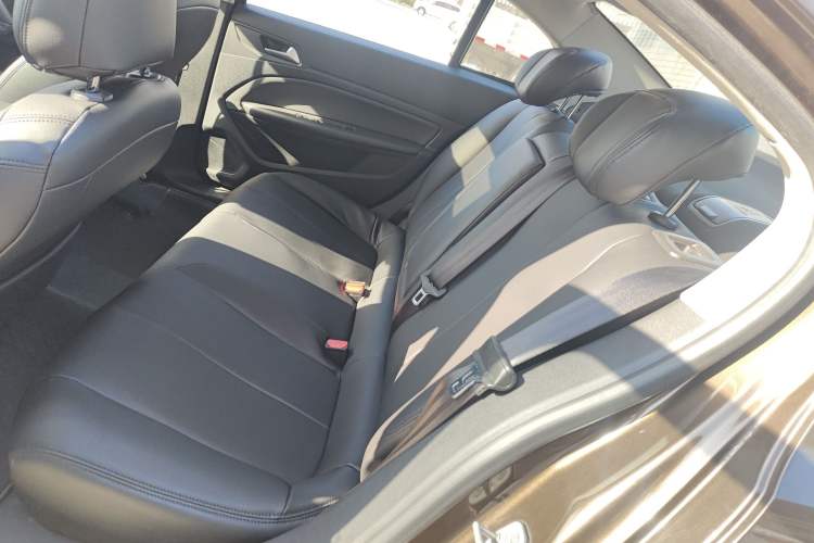 Used Peugeot 408 2014 1.8L Automatic Luxury Edition
