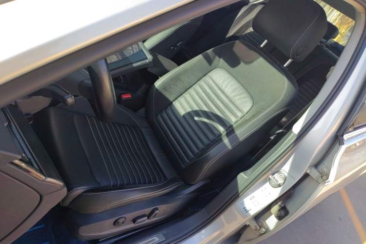 Used Volkswagen Magotan 2020 330TSI DSG Leading Model
