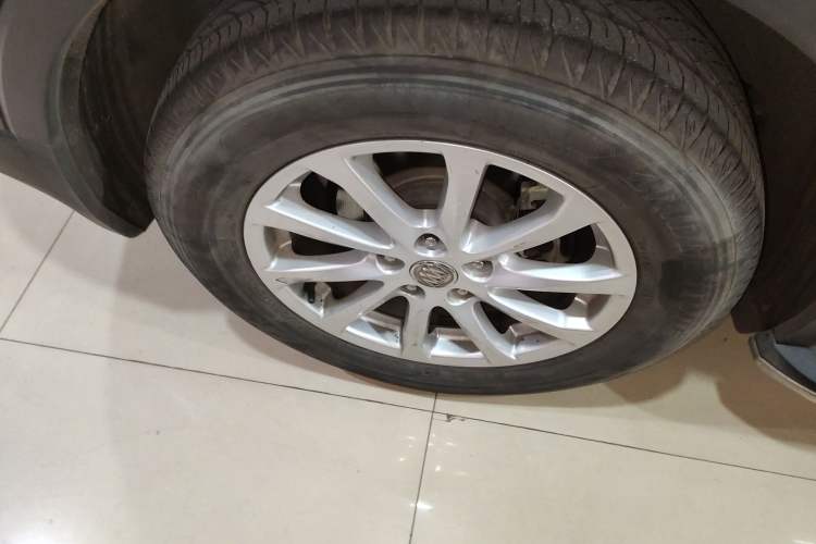 Used Buick Envision 2015 20T Two-Wheel-Drive Elite Model
