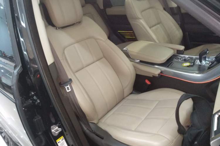 Used Land Rover Range Rover Sport 2020 3.0 L6 SE
