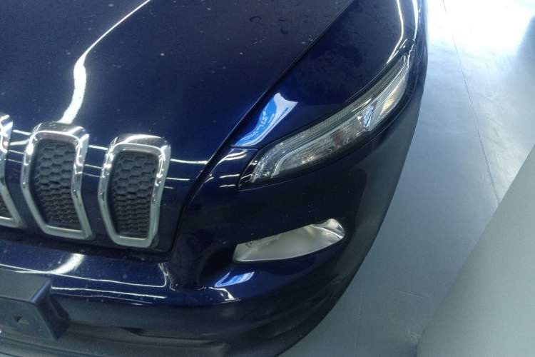 Used  Cherokee 2016 2.4L Leading Edition