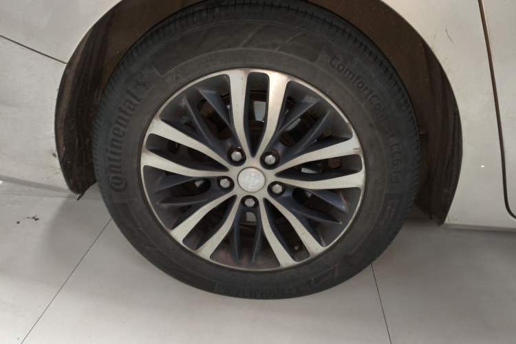 Used Buick GL8 2021 ES Landtrek 653T Comfort Edition