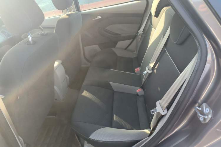 Used Ford Focus 2012 Sedan 1.6L Automatic Comfort Model
