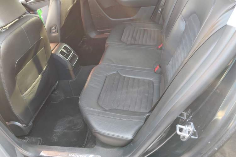 Used Volkswagen Magotan 2016 1.8TSI Luxury Comfort Model